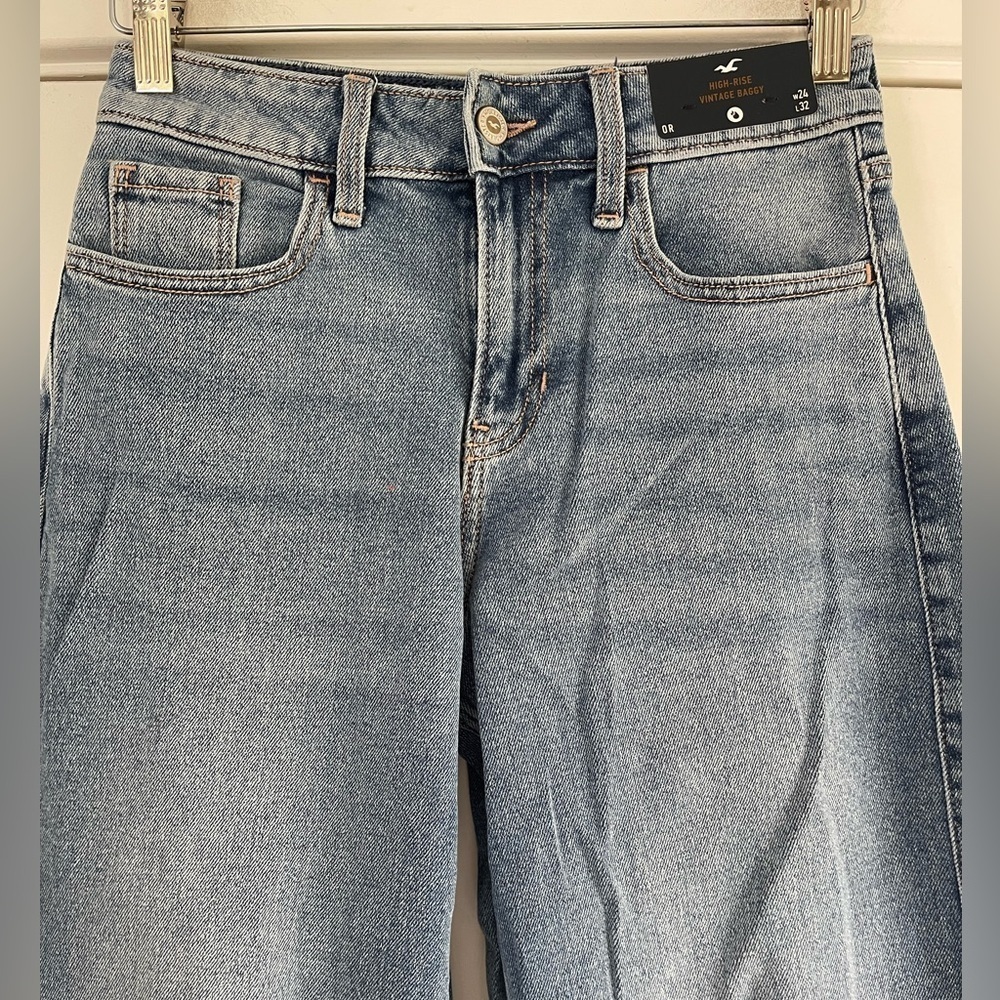 Hollister Vintage High Rise Baggy Jean - 0 - Picture 4 of 6